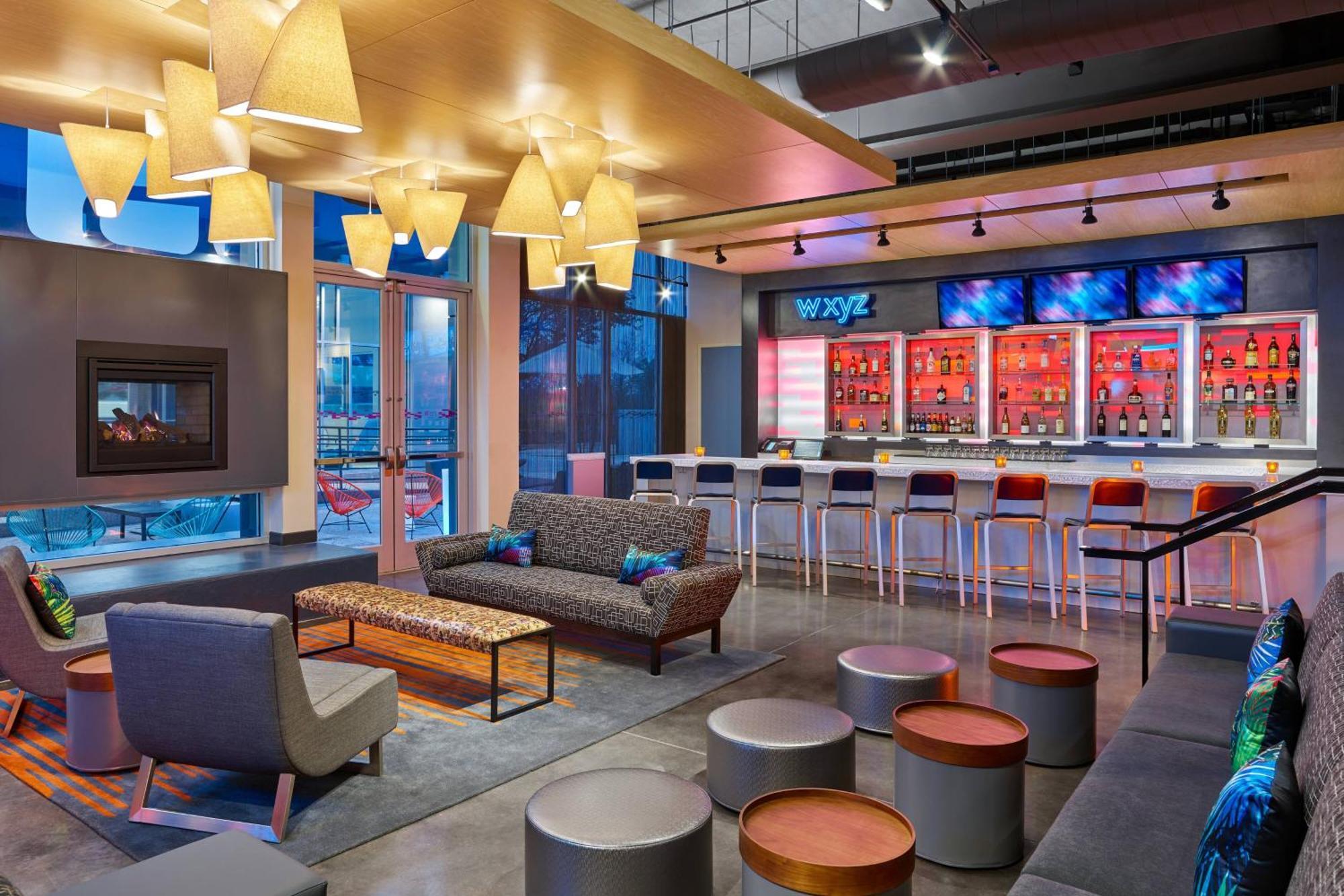 Отель Aloft Austin Northwest Экстерьер фото